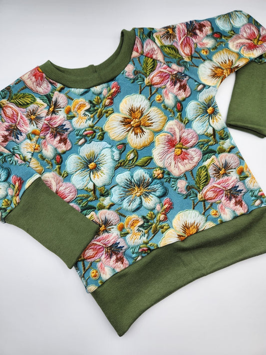 Faux Embroidery Flowers Grow-with-me Crewneck