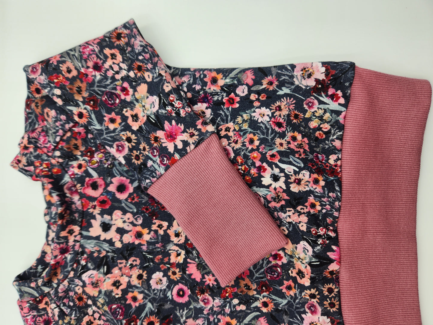 Mini Wildflowers Grow-with-me Crewneck